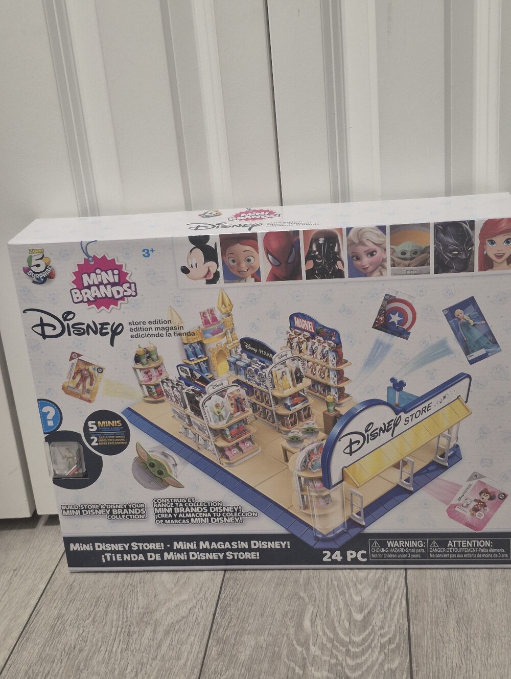 ​ZURU 5 Surprise Mini Brands Disney Store Edition Playset - 24 Pc Set w/ 5 Minis